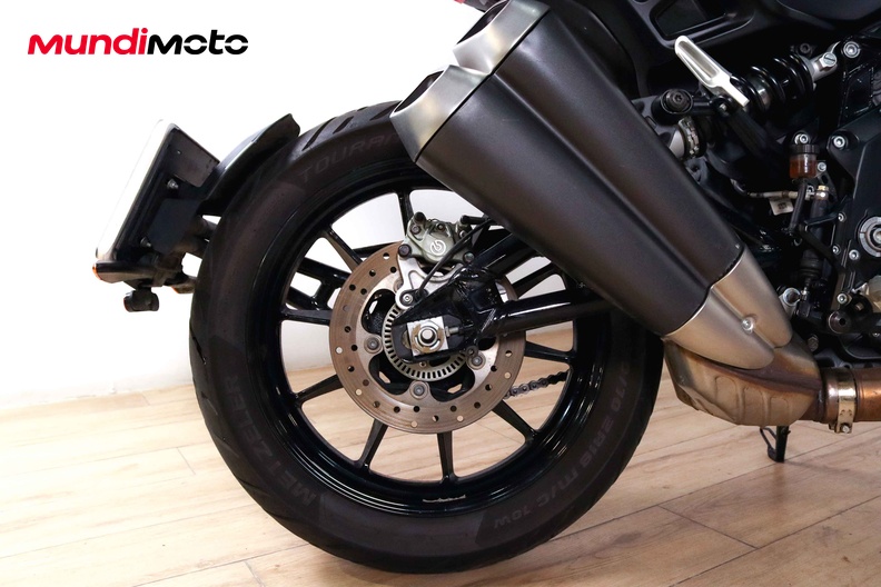 Motorbike image 3
