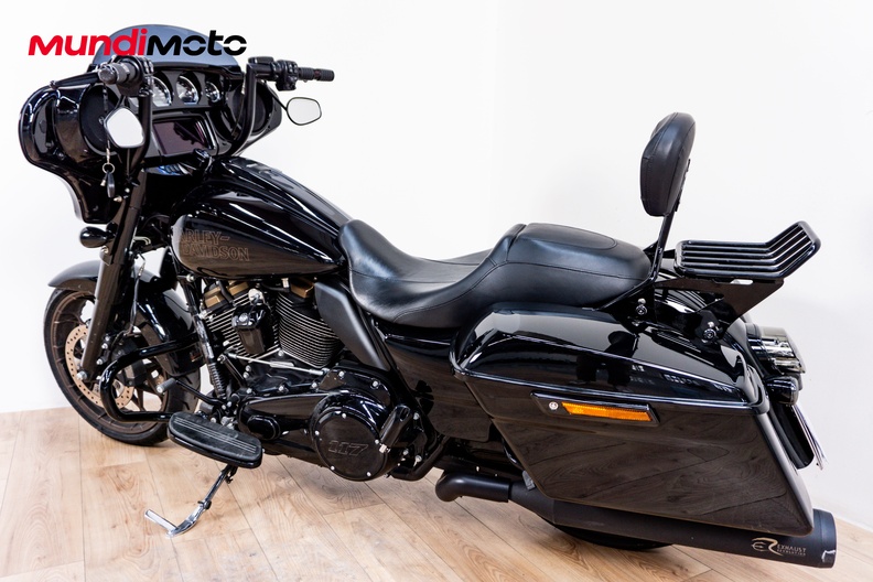 Motorbike image 7