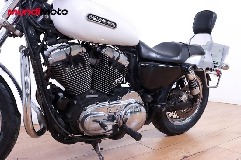 Motorbike image 8
