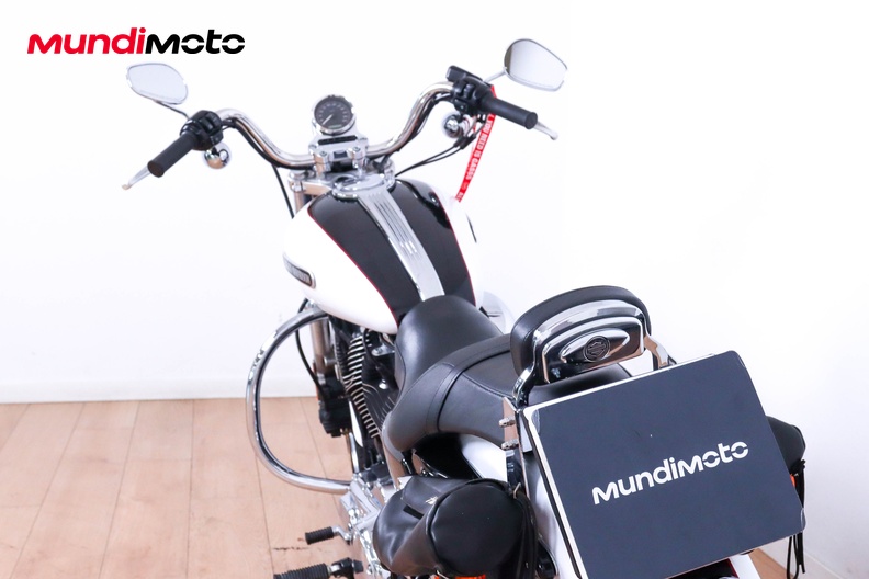 Motorbike image 9