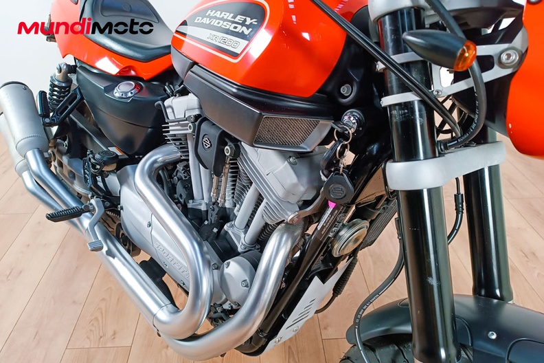 Motorbike image 4