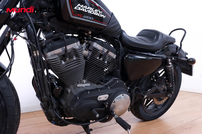 Motorbike image 8