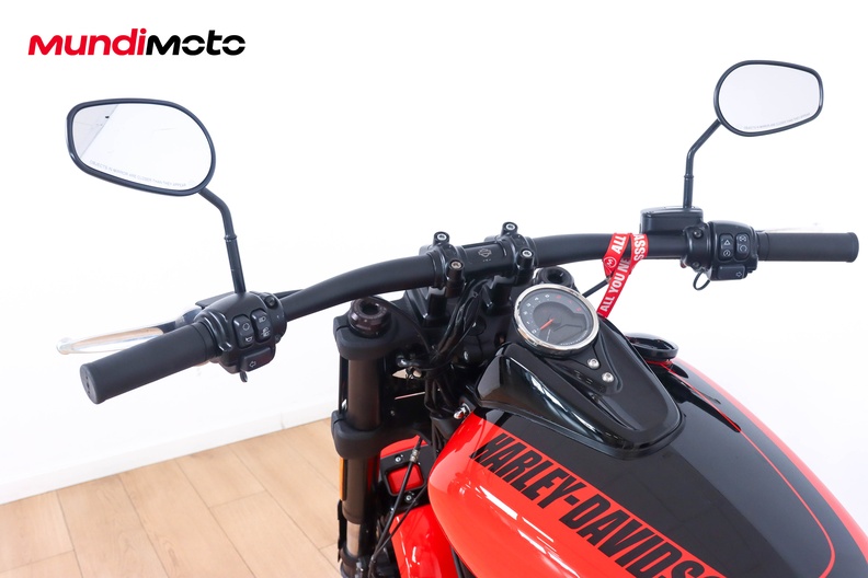Motorbike image 10