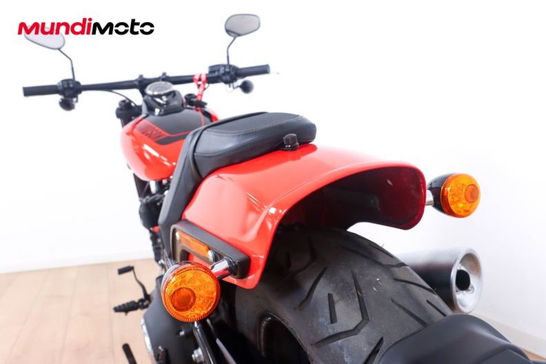Motorbike image 9