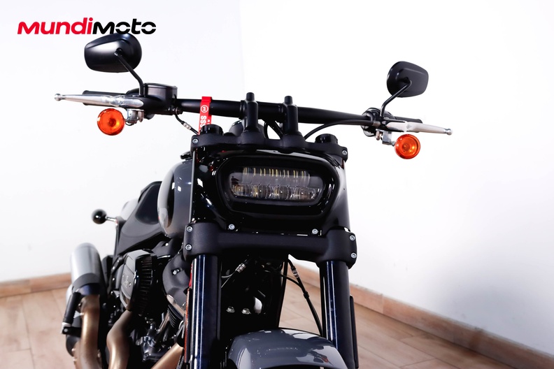Motorbike image 4