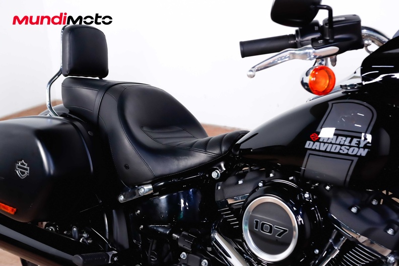 Motorbike image 13