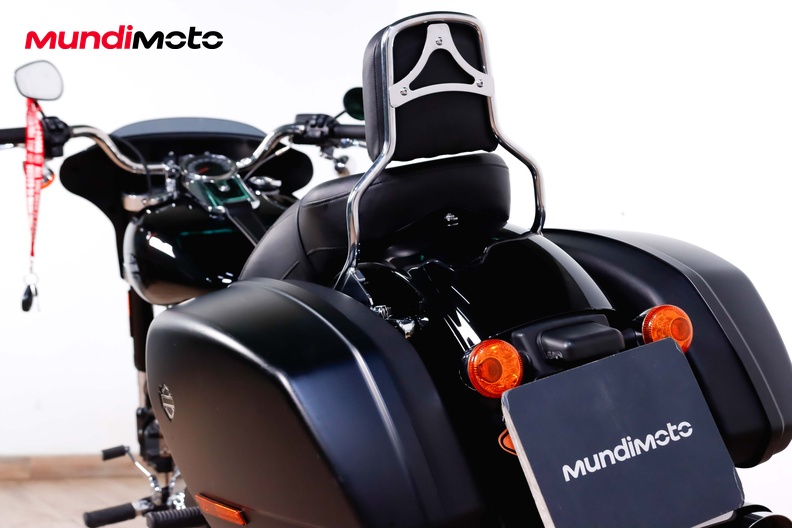 Motorbike image 9