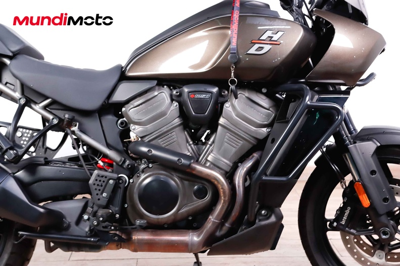 Motorbike image 12