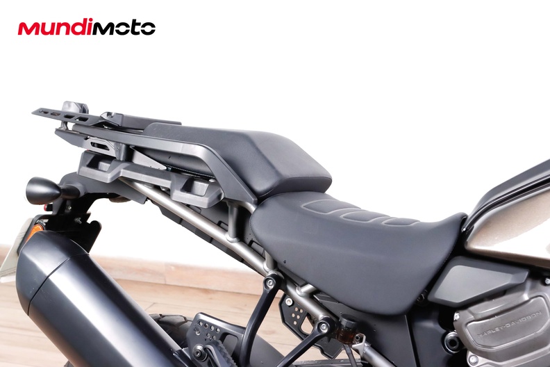 Motorbike image 13