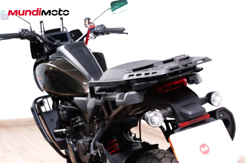 Motorbike image 9