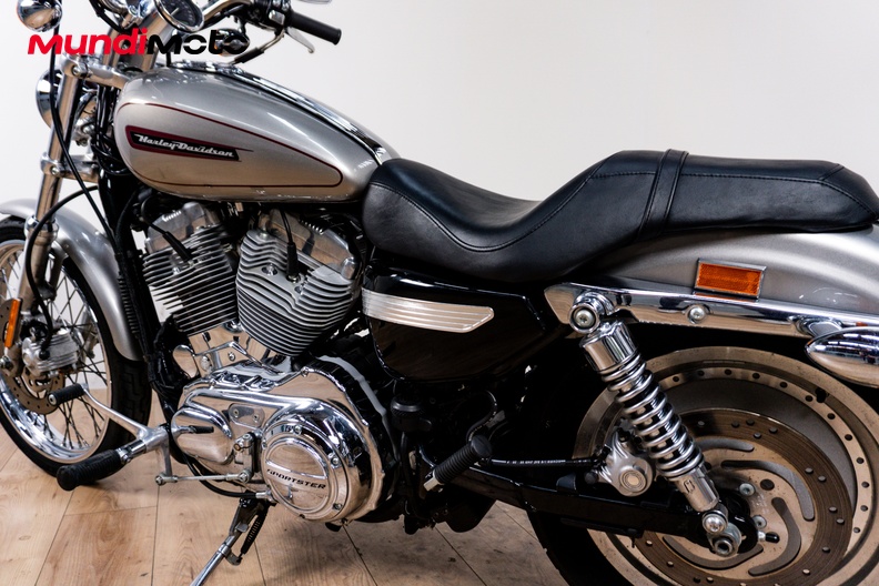Motorbike image 8