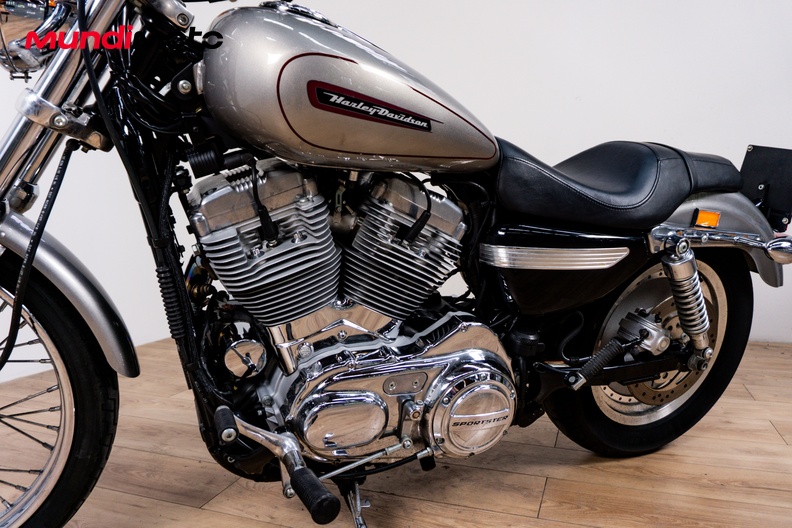 Motorbike image 9