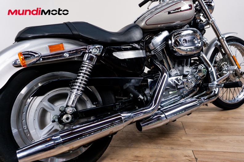 Motorbike image 3