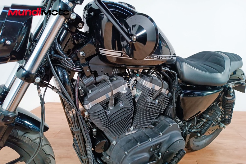 Motorbike image 9