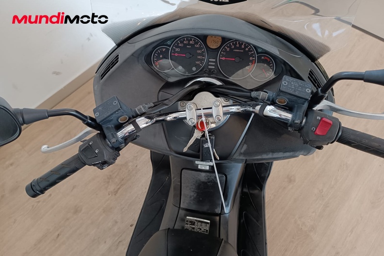 Motorbike image 10