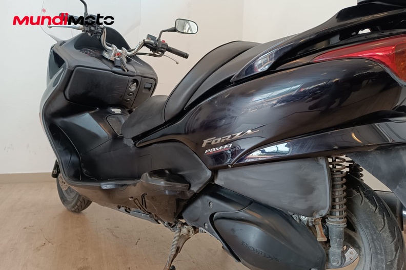 Motorbike image 8