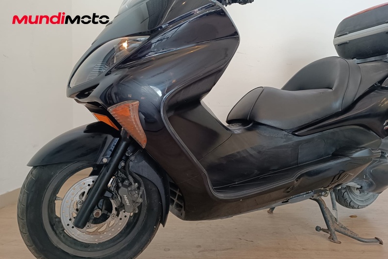 Motorbike image 9