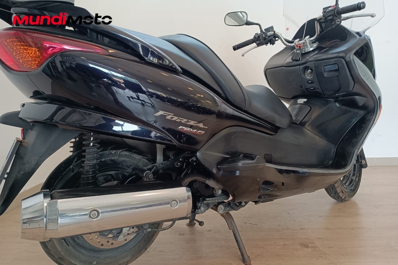 Motorbike image 3