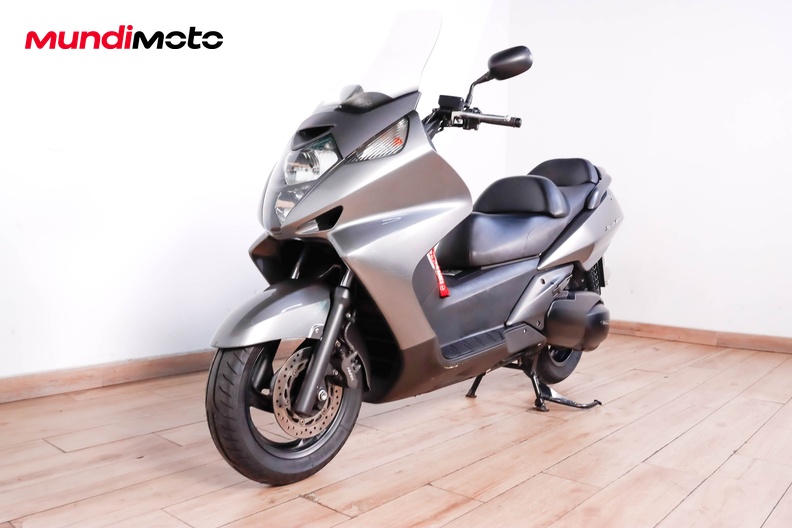 Motorbike image 7