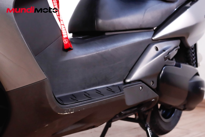 Motorbike image 8