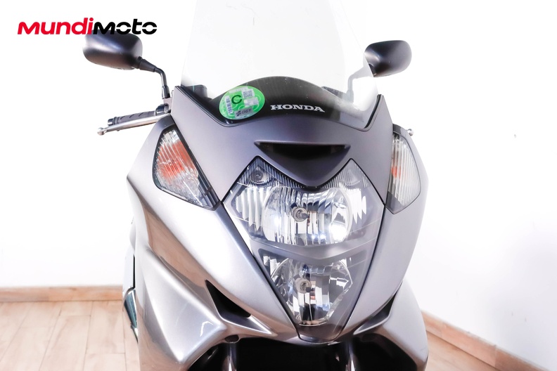 Motorbike image 4