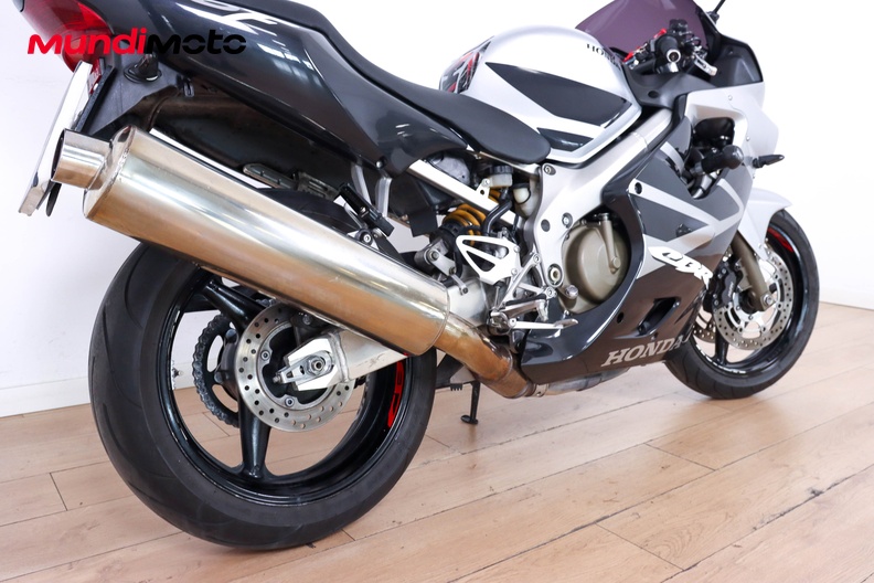 Motorbike image 3