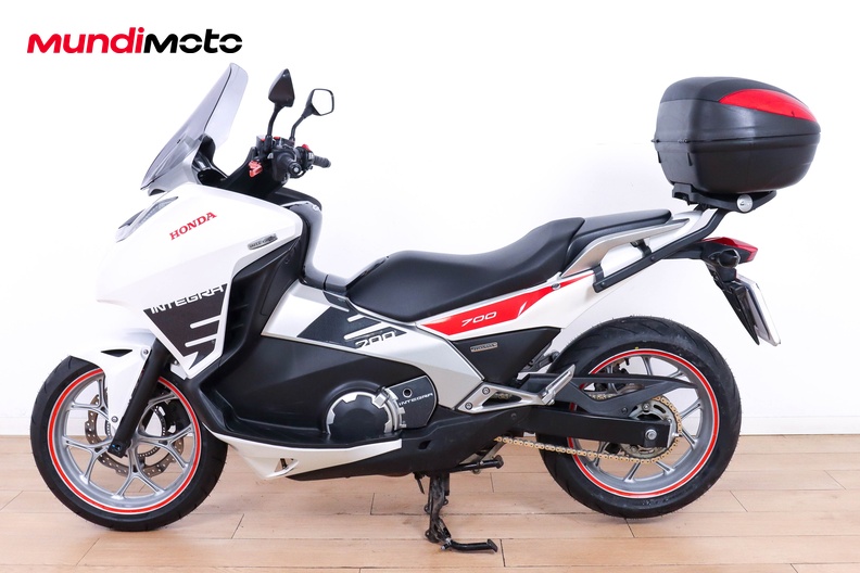 Motorbike image 5