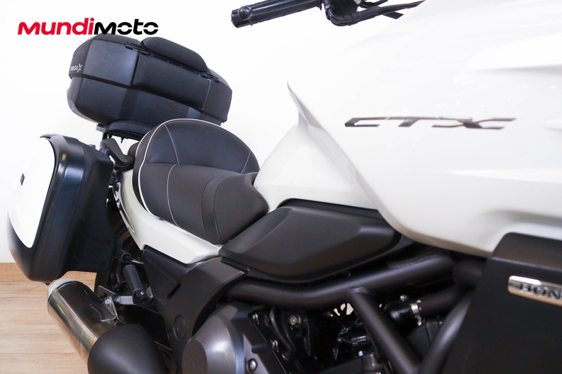 Motorbike image 13