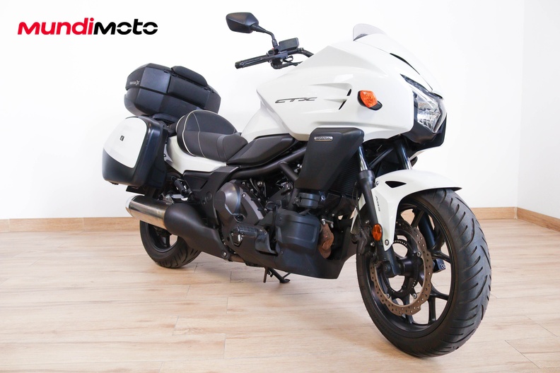 Motorbike image 3
