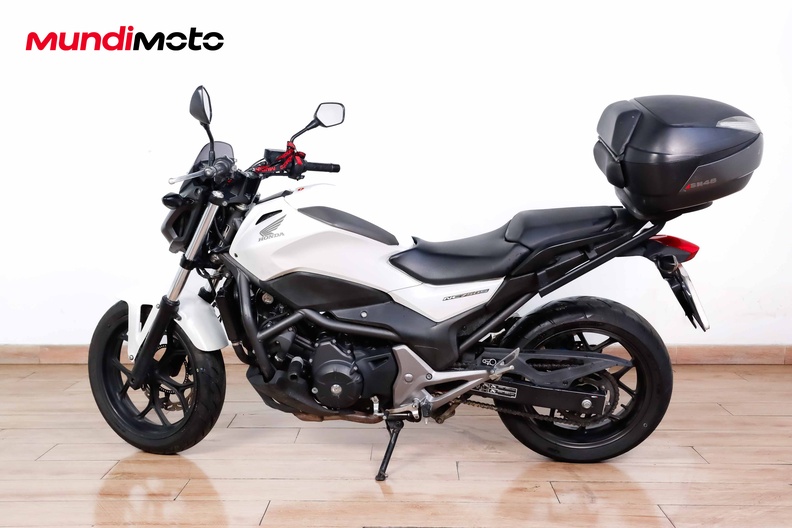 Motorbike image 5