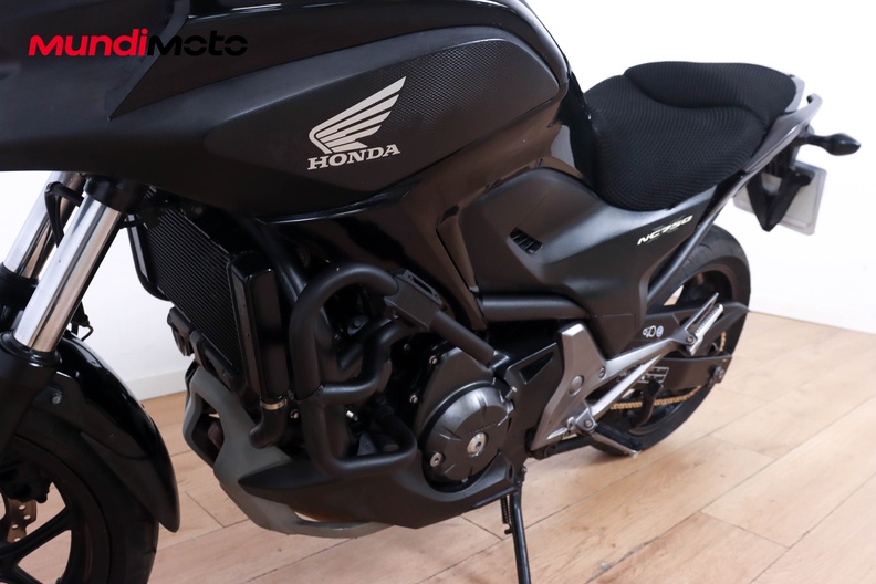 Motorbike image 8
