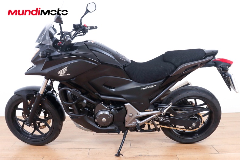 Motorbike image 5
