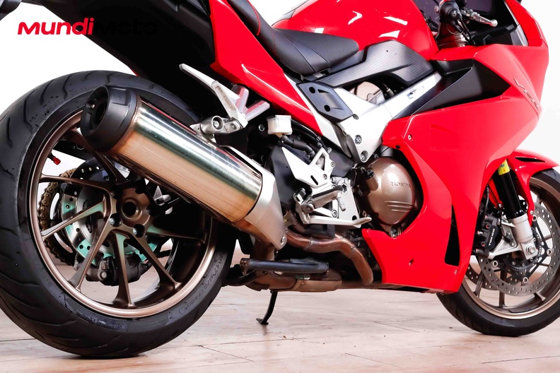 Motorbike image 3