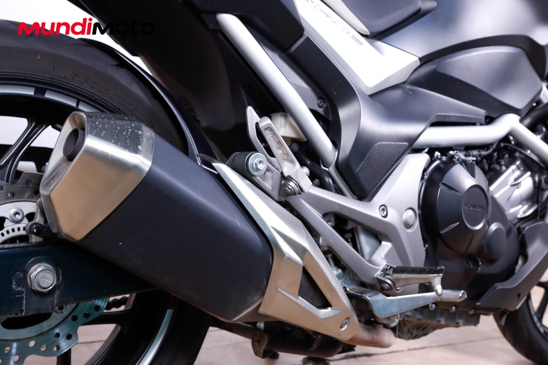 Motorbike image 3