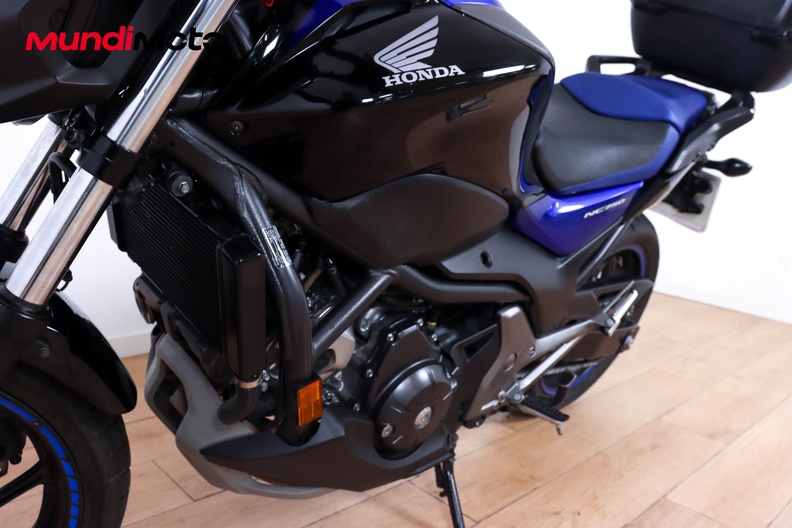 Motorbike image 8