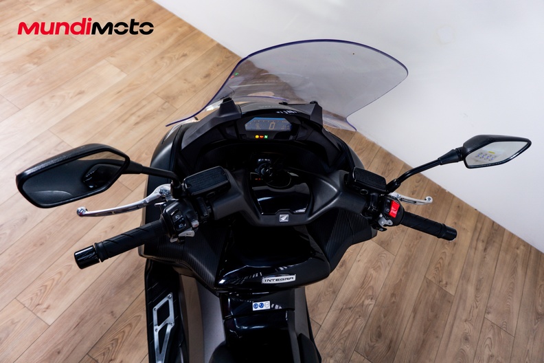 Motorbike image 10