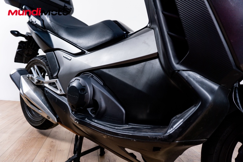 Motorbike image 4