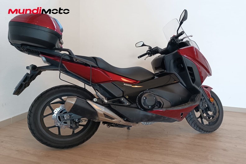 Motorbike image 2