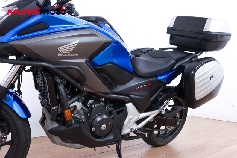 Motorbike image 8