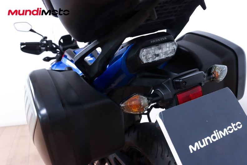 Motorbike image 9