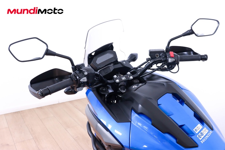 Motorbike image 10