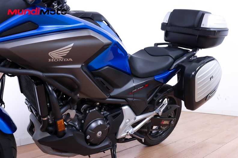Motorbike image 8