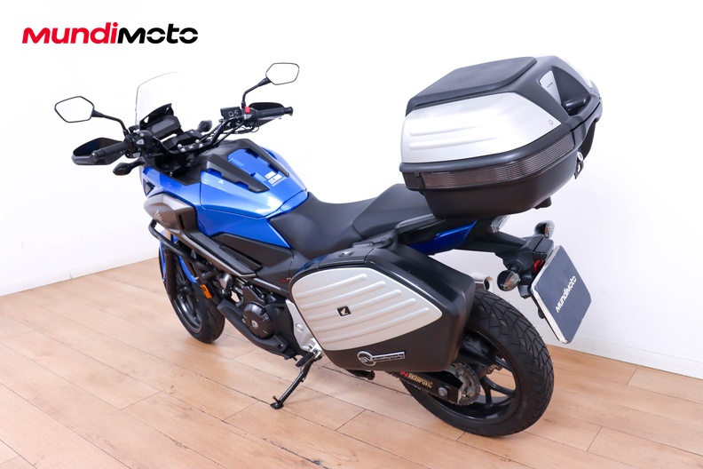 Motorbike image 6