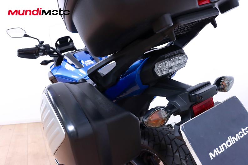 Motorbike image 9
