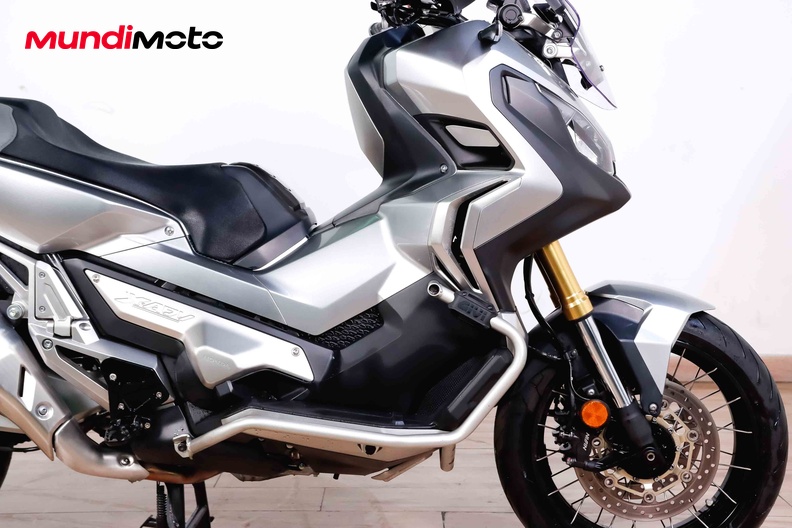 Motorbike image 12