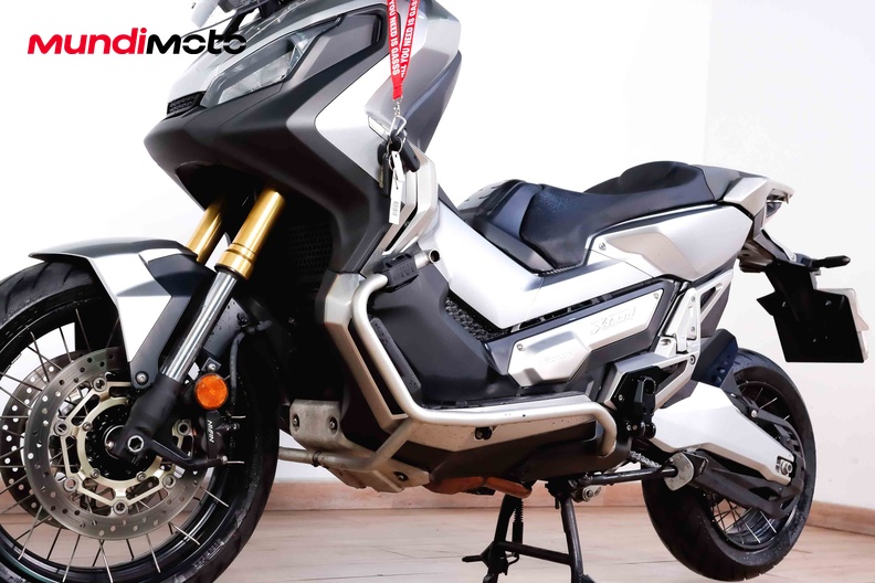 Motorbike image 8