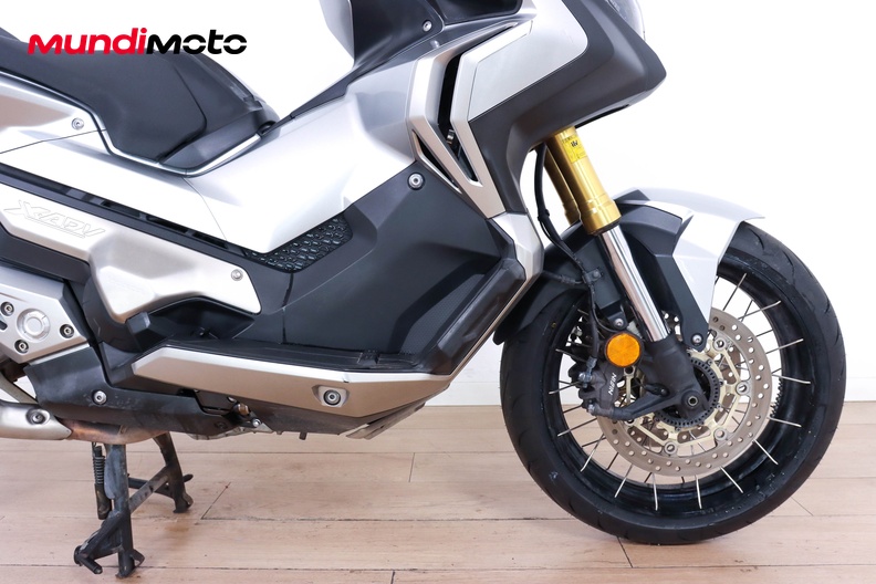 Motorbike image 12