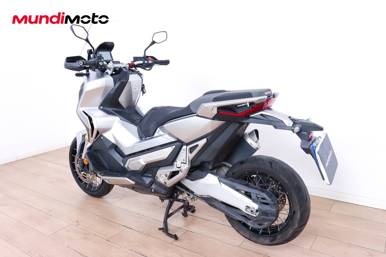 Motorbike image 6