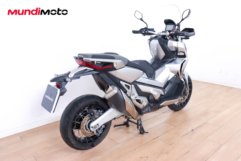 Motorbike image 2