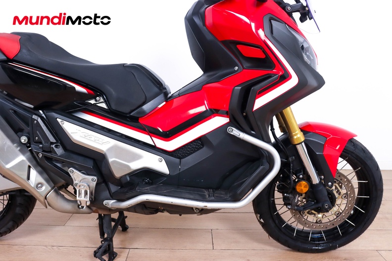Motorbike image 13